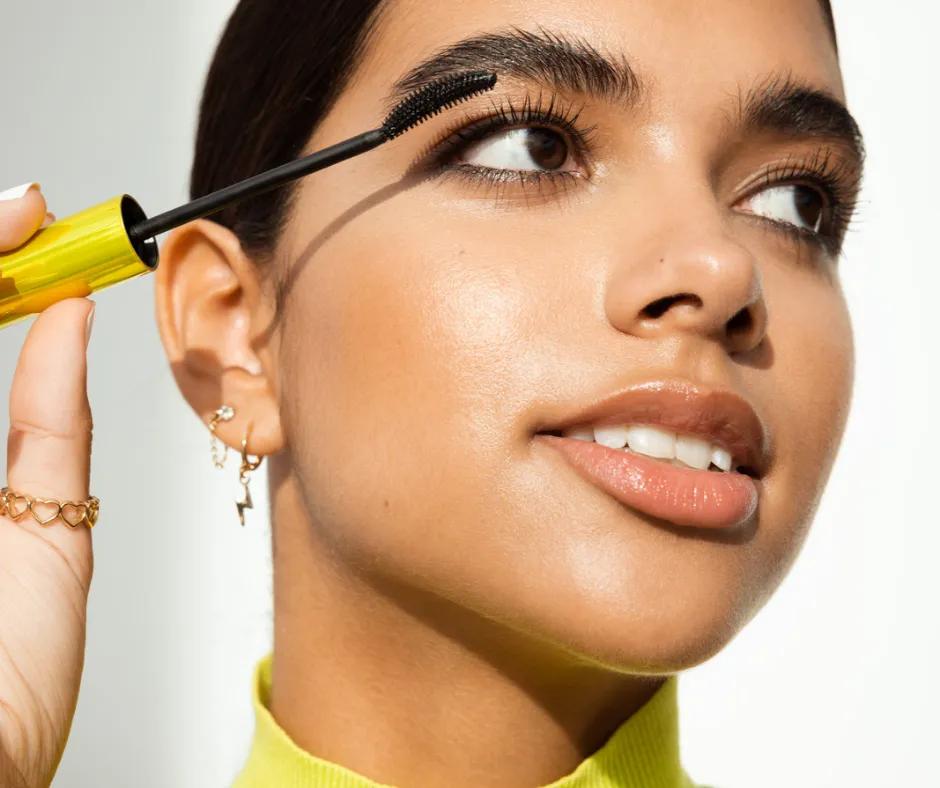 Essence lash like a boss instant lift & curl mascara