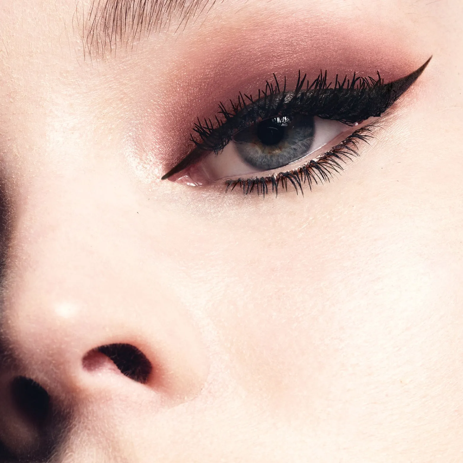 Suede Shade™ Liquid Eye Shadow