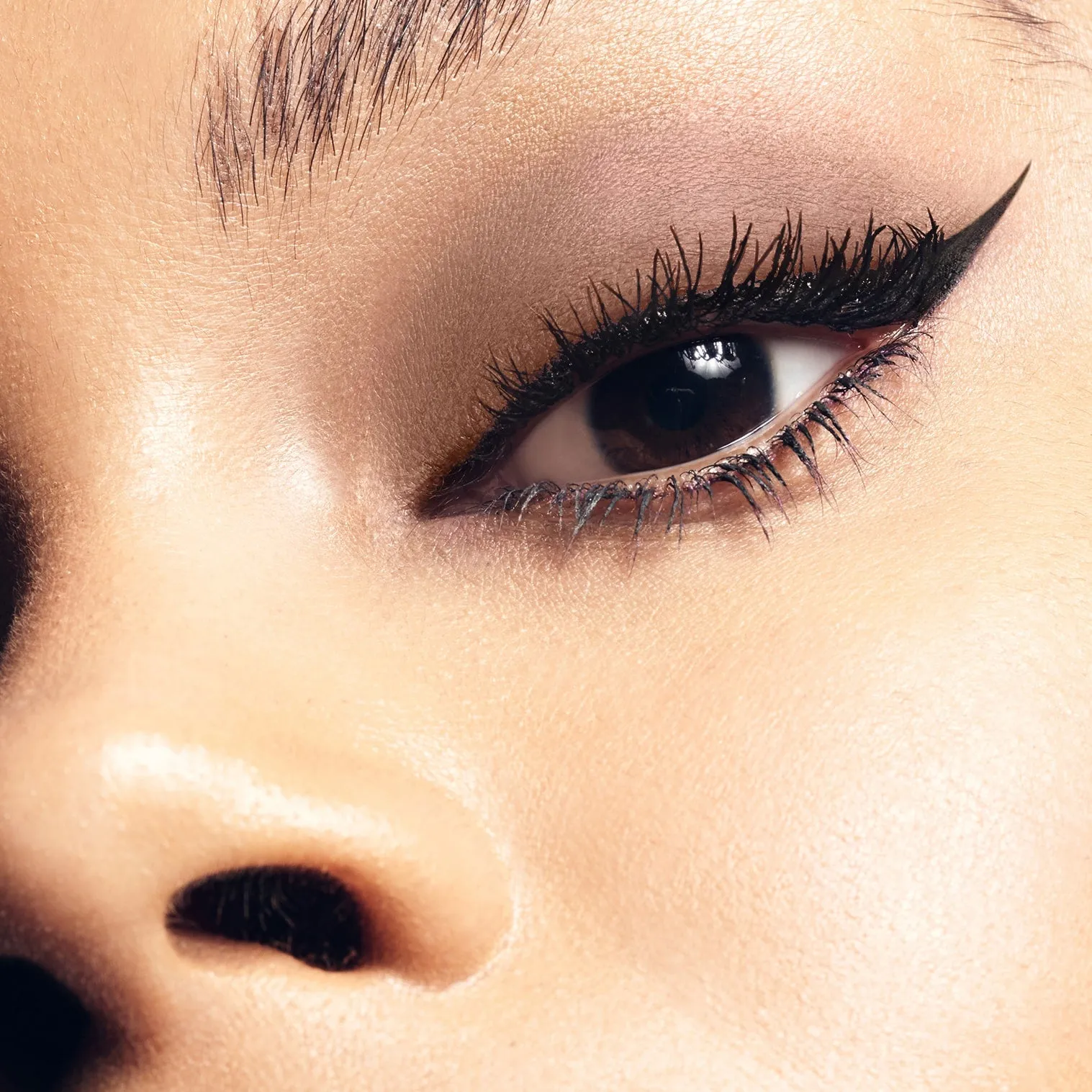 Suede Shade™ Liquid Eye Shadow